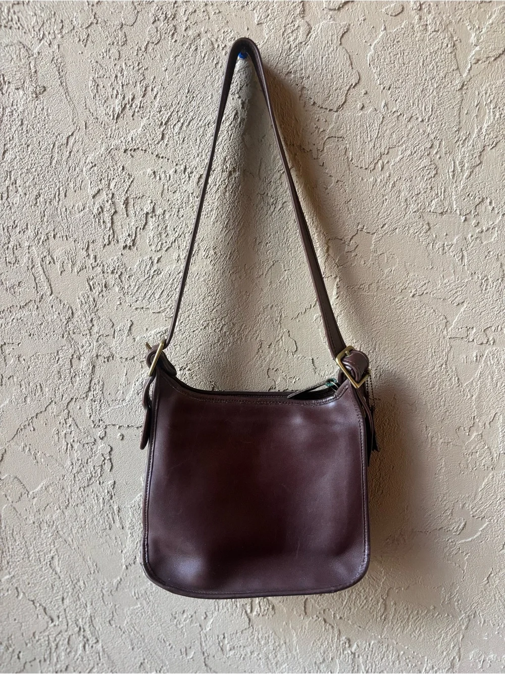 Classic Brown VINTAGE COACH Leather Shoulder Bag